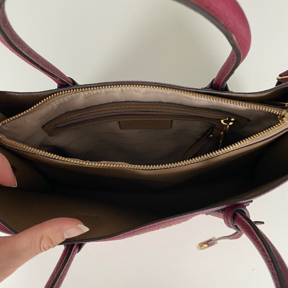 Michael Kors Mulberry Tote Bag - Picture 6 of 8